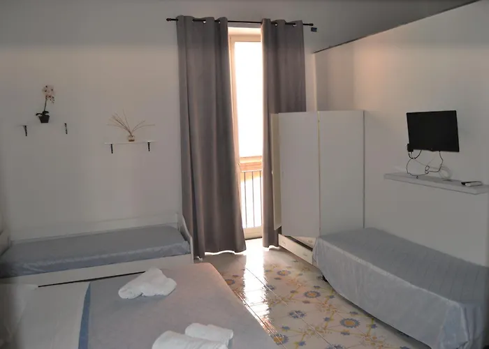 Il Borghetto Apartments & Rooms